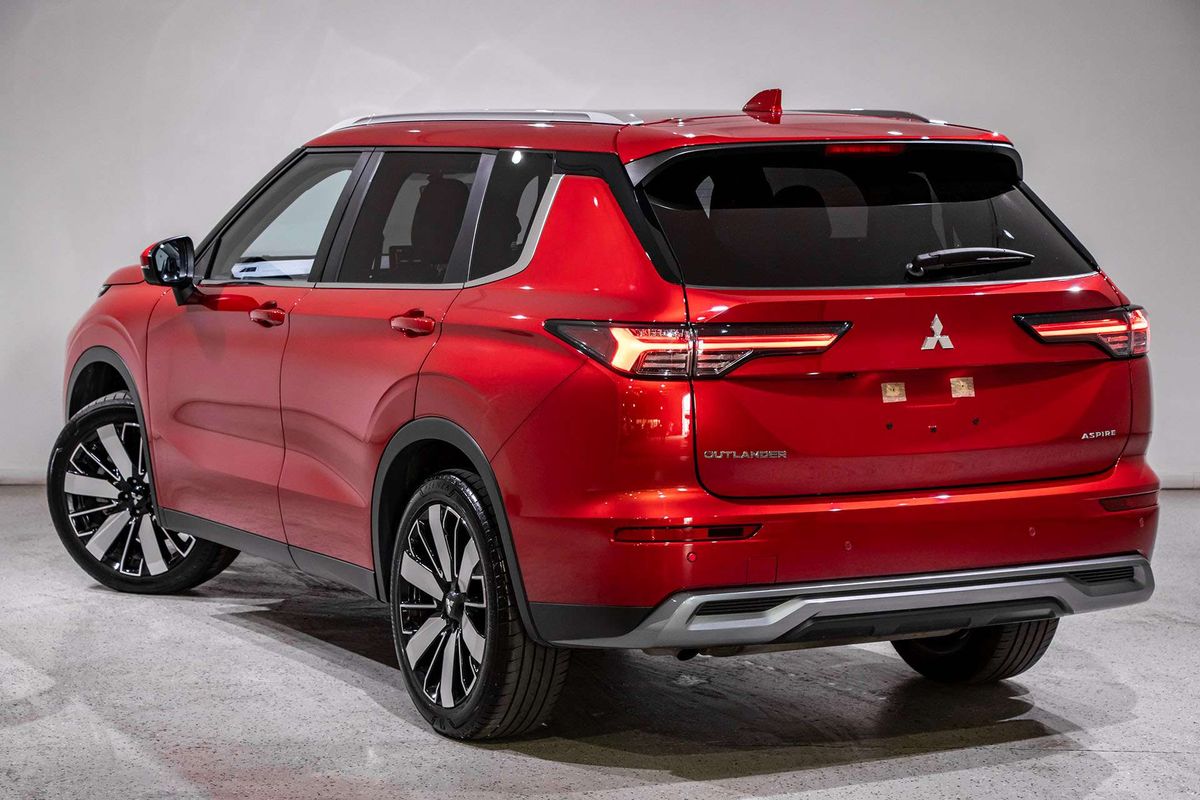 2025 Mitsubishi Outlander Aspire ZM