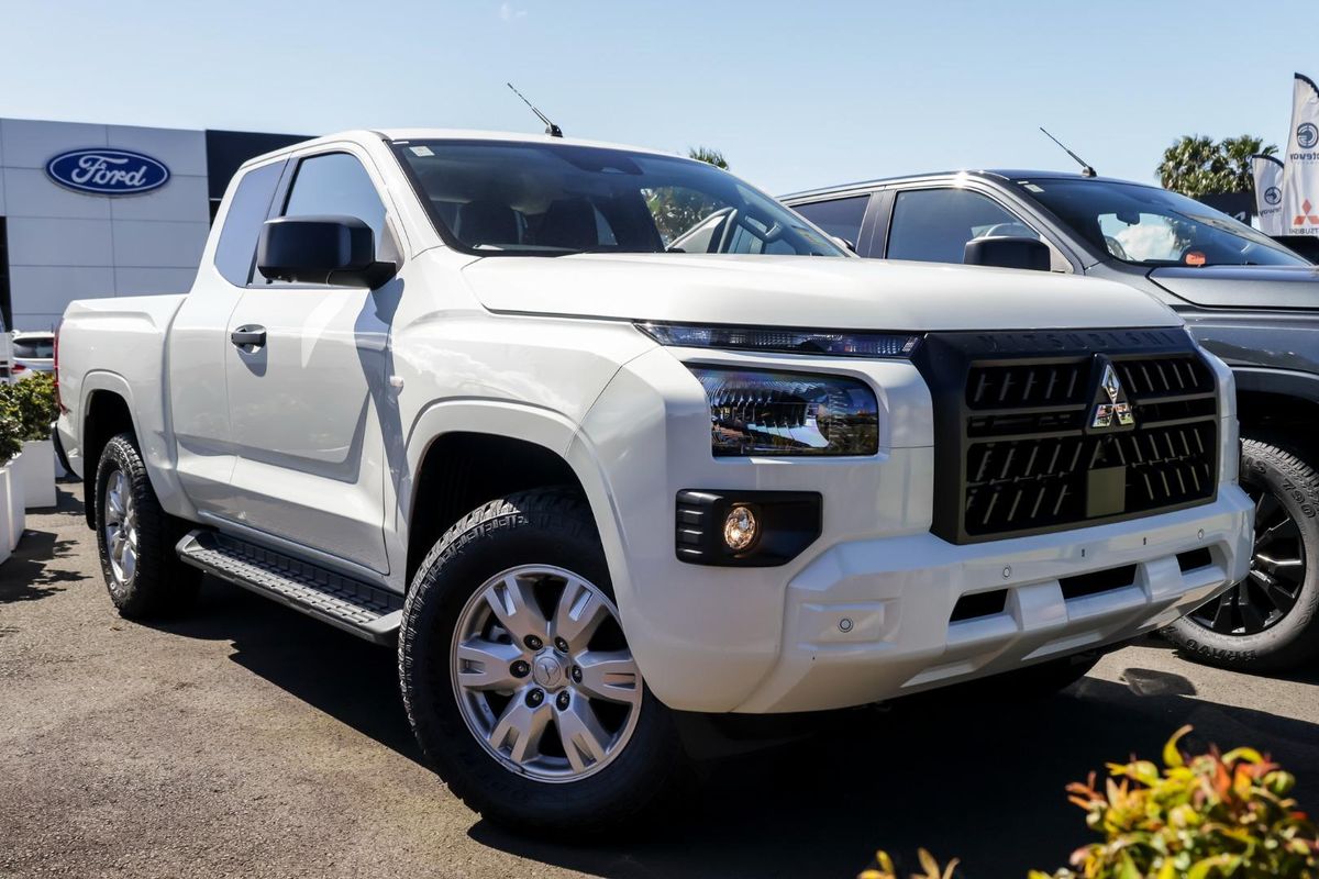 2026 Mitsubishi Triton GLX+ MV 4X4