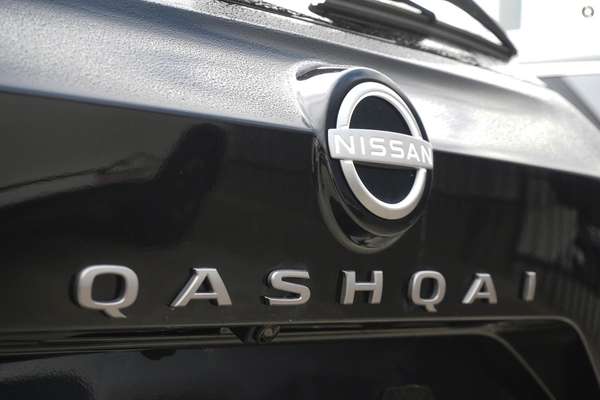 2025 Nissan QASHQAI Ti J12