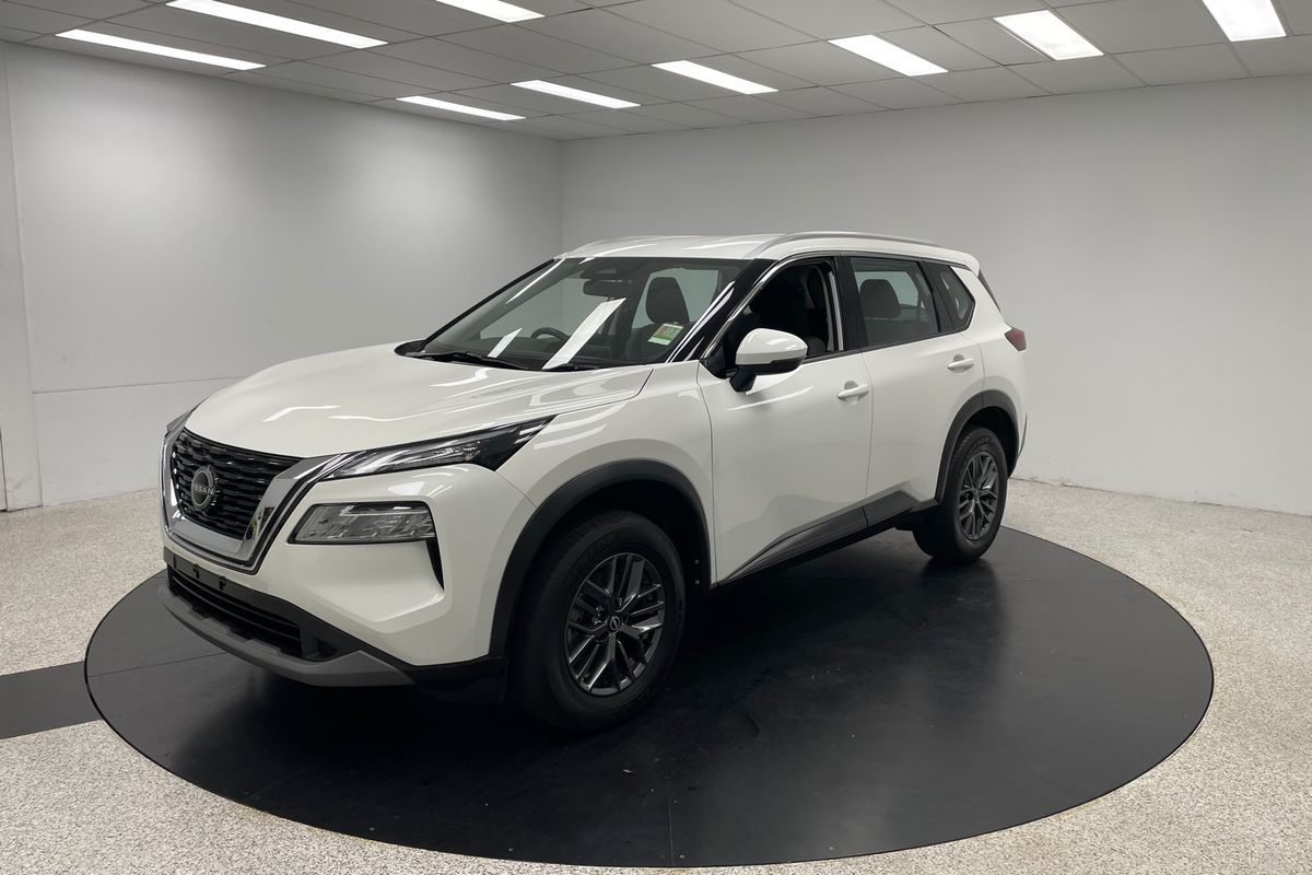 2023 Nissan X-TRAIL ST T33