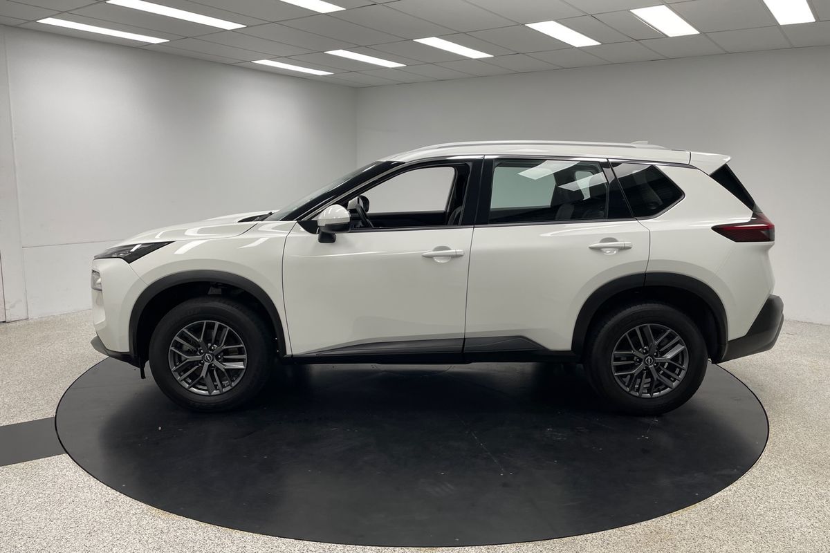 2023 Nissan X-TRAIL ST T33
