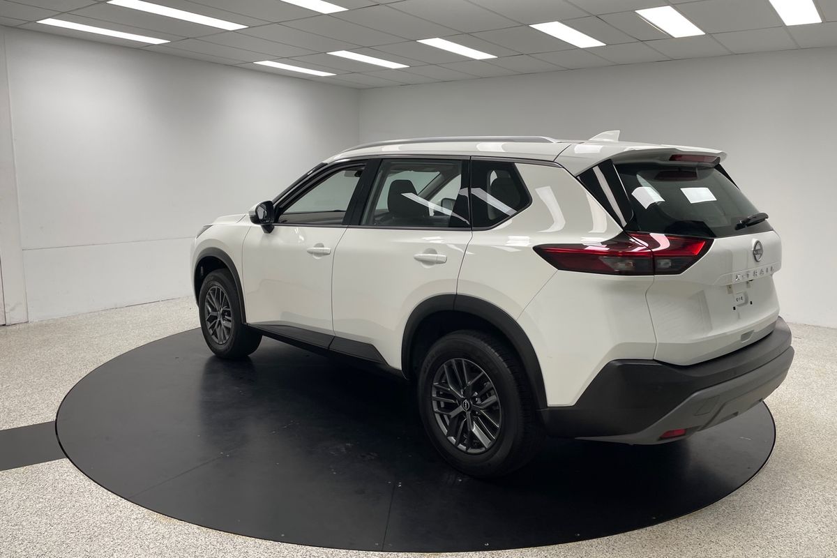 2023 Nissan X-TRAIL ST T33