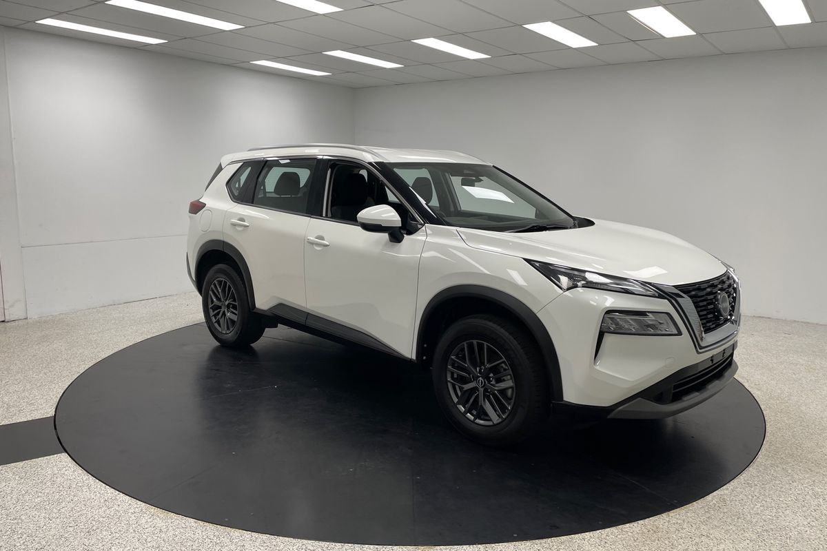 2023 Nissan X-TRAIL ST T33