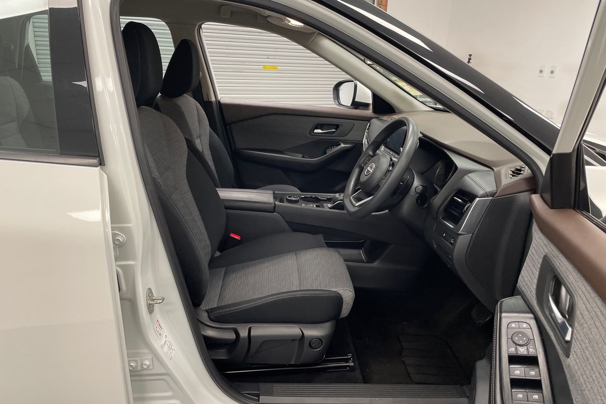 2023 Nissan X-TRAIL ST T33
