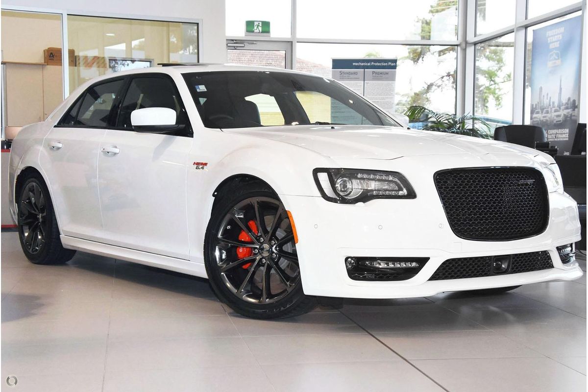 2017 Chrysler 300 SRT Hyperblack LX