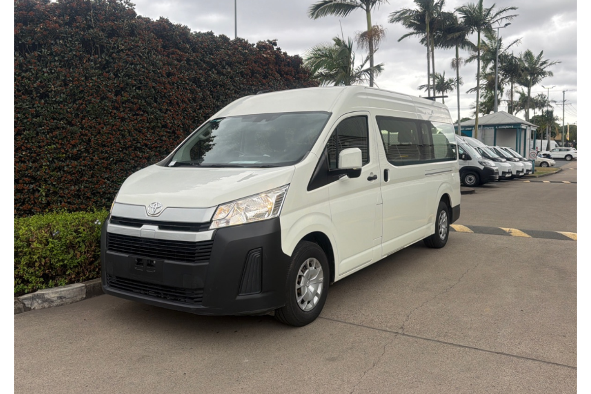2020 Toyota Hiace Commuter GDH322R ELWB High Roof image 8