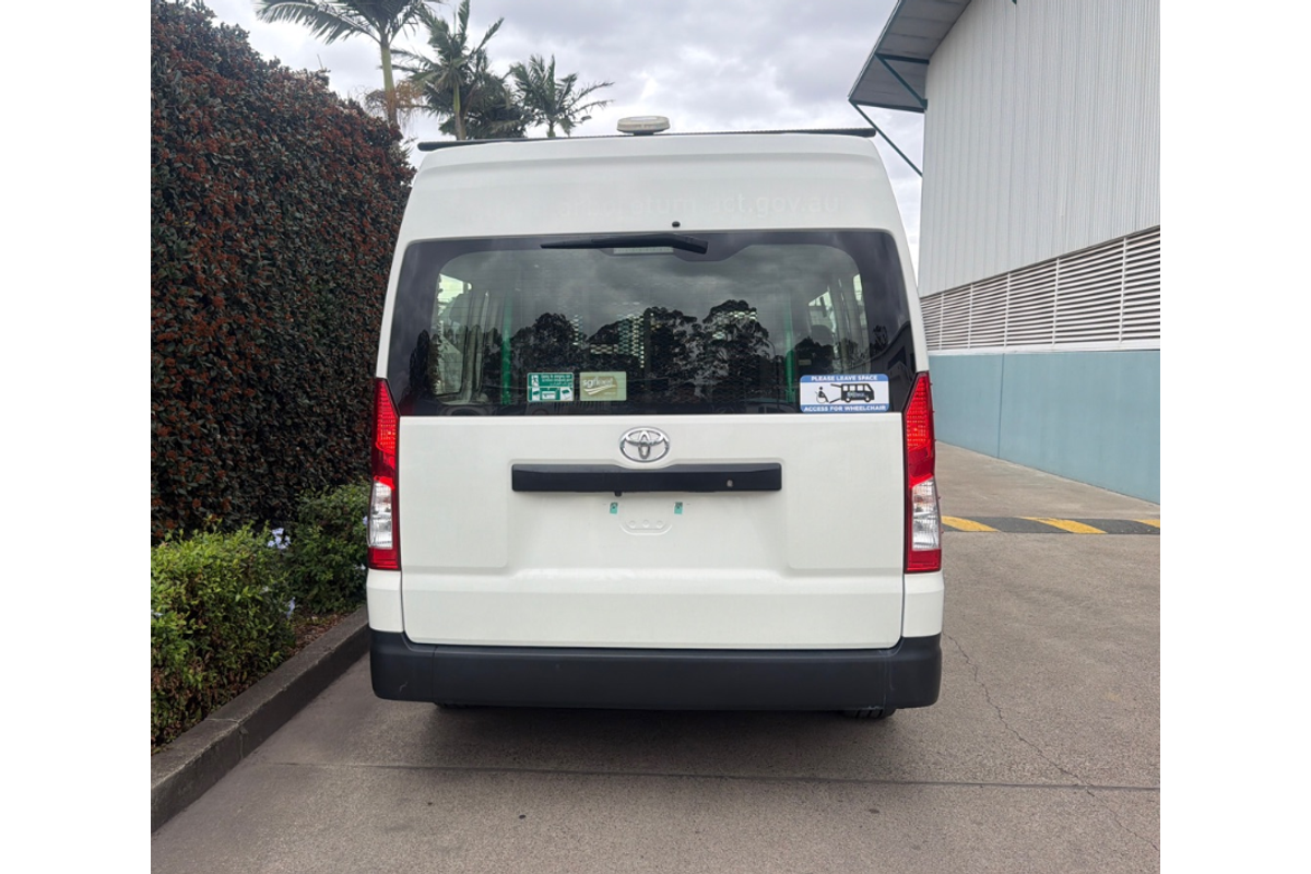 2020 Toyota Hiace Commuter GDH322R ELWB High Roof image 9