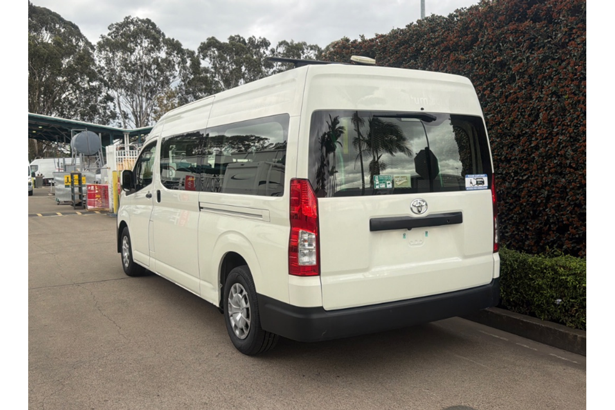 2020 Toyota Hiace Commuter GDH322R ELWB High Roof image 13