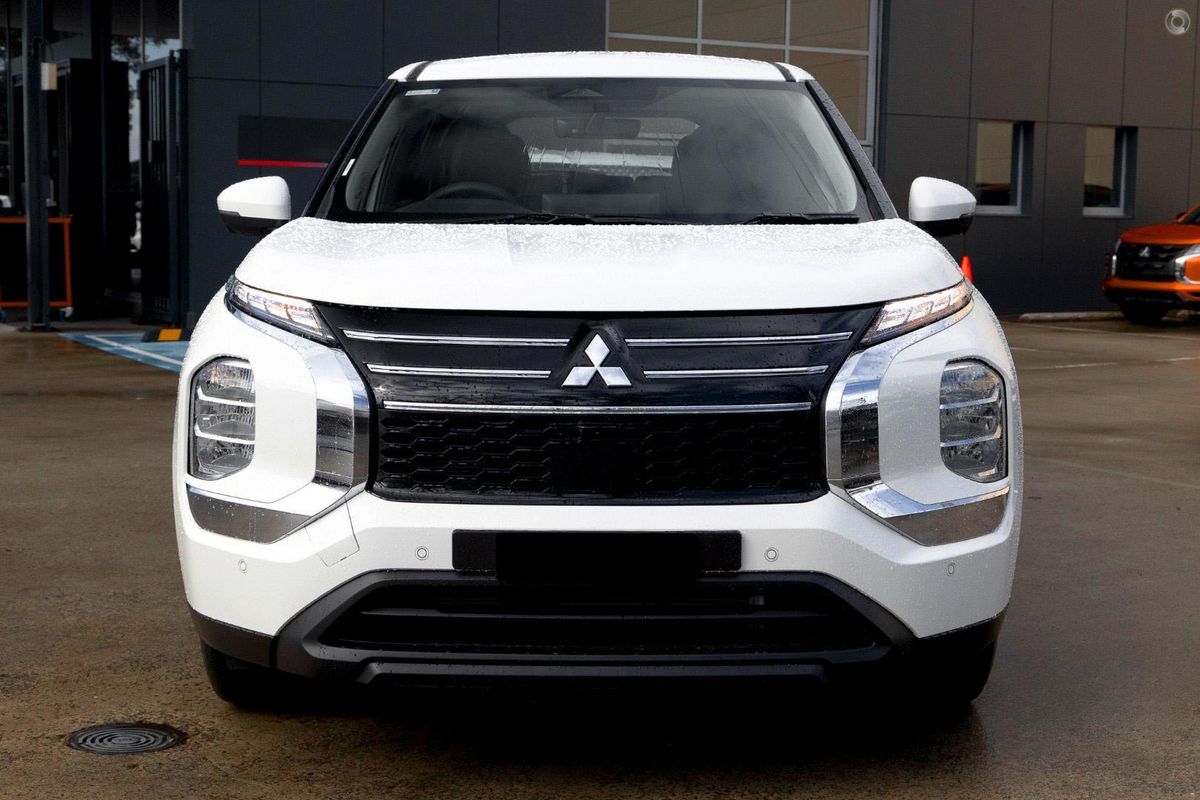 2026 Mitsubishi Outlander ES ZM
