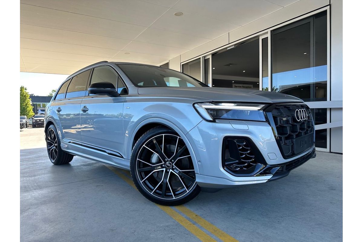 2026 Audi Q7 TFSI 250kW S line 4M