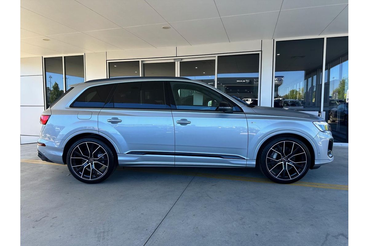 2026 Audi Q7 TFSI 250kW S line 4M