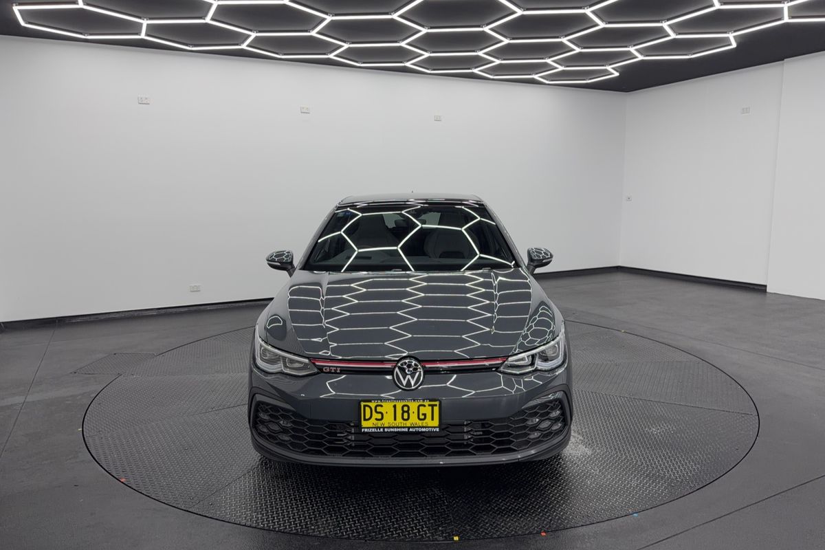 2024 Volkswagen Golf GTI 8
