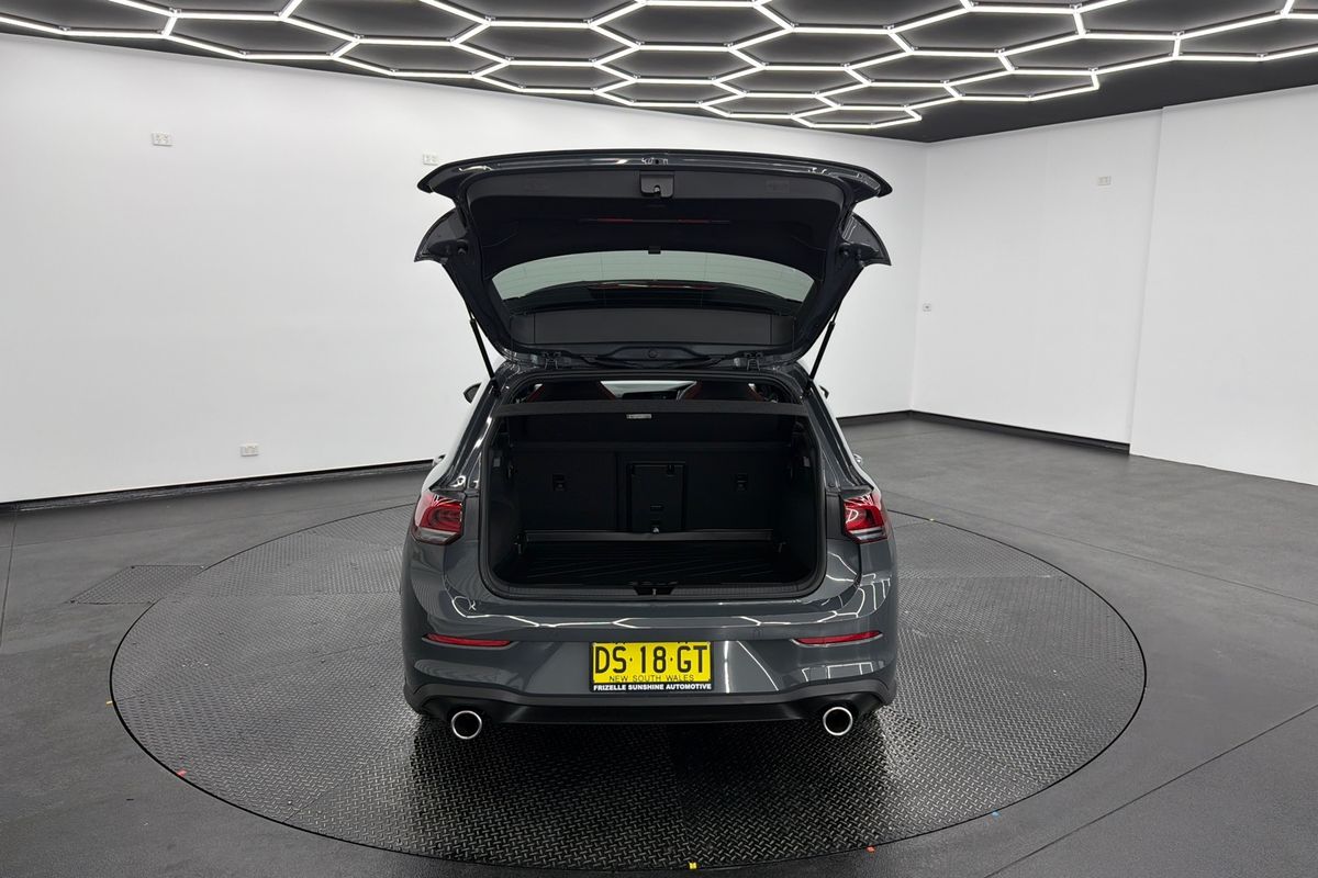 2024 Volkswagen Golf GTI 8
