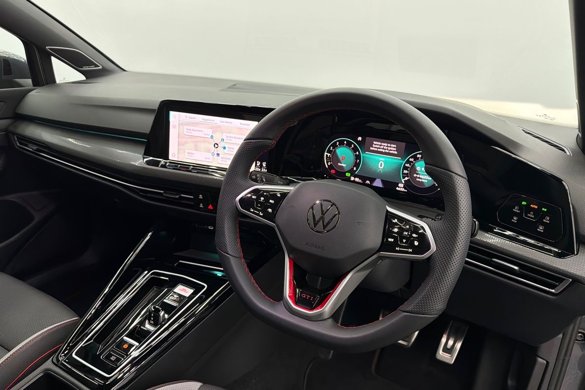 2024 Volkswagen Golf GTI 8