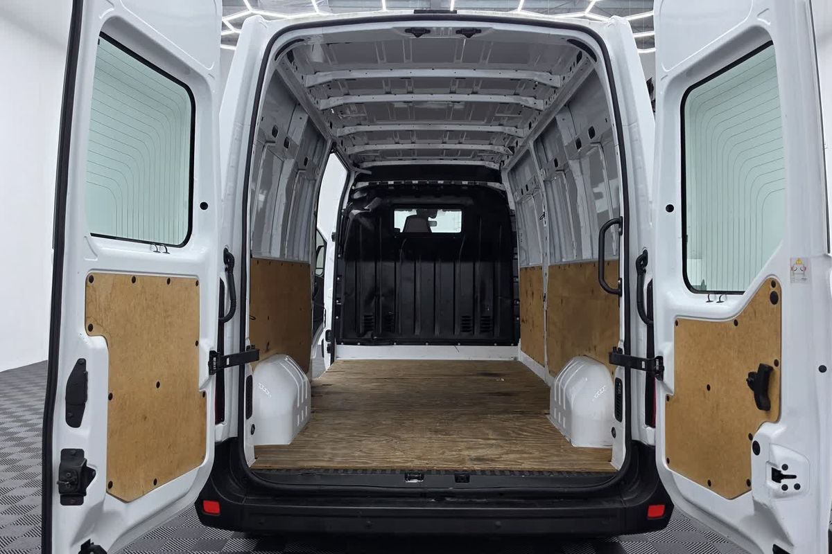 2020 Renault Master Pro 110kW X62 Phase 2 SWB Low Roof