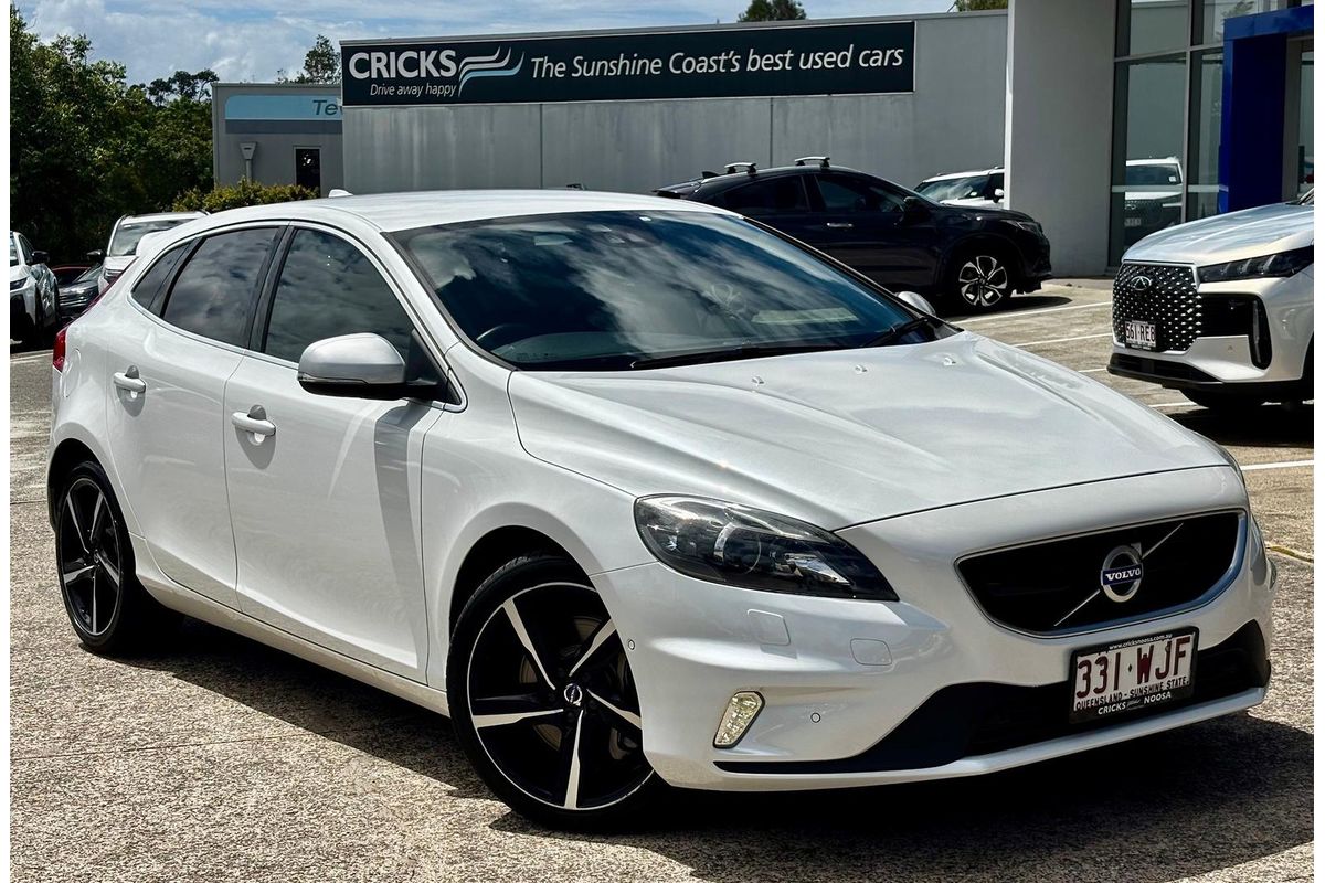 2015 Volvo V40 T5 R-Design