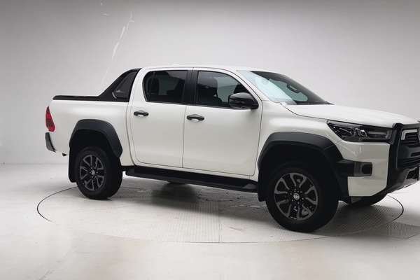 2024 Toyota Hilux Rogue 48V GUN126R 4X4 thumb-4