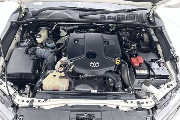 2024 Toyota Hilux Rogue 48V GUN126R 4X4 thumb-10