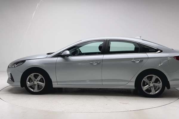 2017 Hyundai Sonata Active LF4 thumb-4