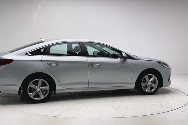 2017 Hyundai Sonata Active LF4 thumb-8
