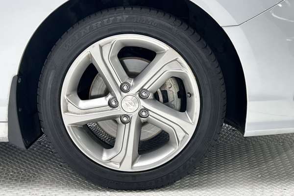 2017 Hyundai Sonata Active LF4 thumb-9