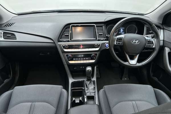 2017 Hyundai Sonata Active LF4 thumb-19