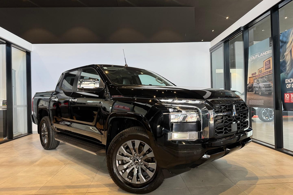 2025 Mitsubishi Triton GLS MV 4X4