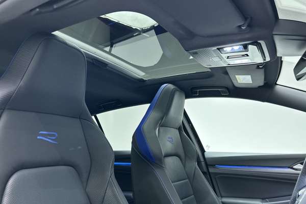2025 Volkswagen Golf R 8.5 thumb-14