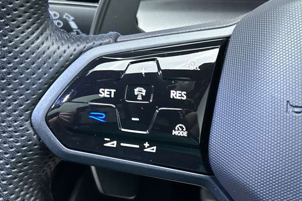 2025 Volkswagen Golf R 8.5 thumb-15