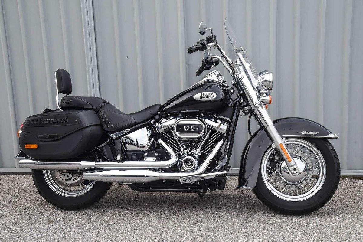 2023 Harley-Davidson Heritage Classic 114 (FLHCS)