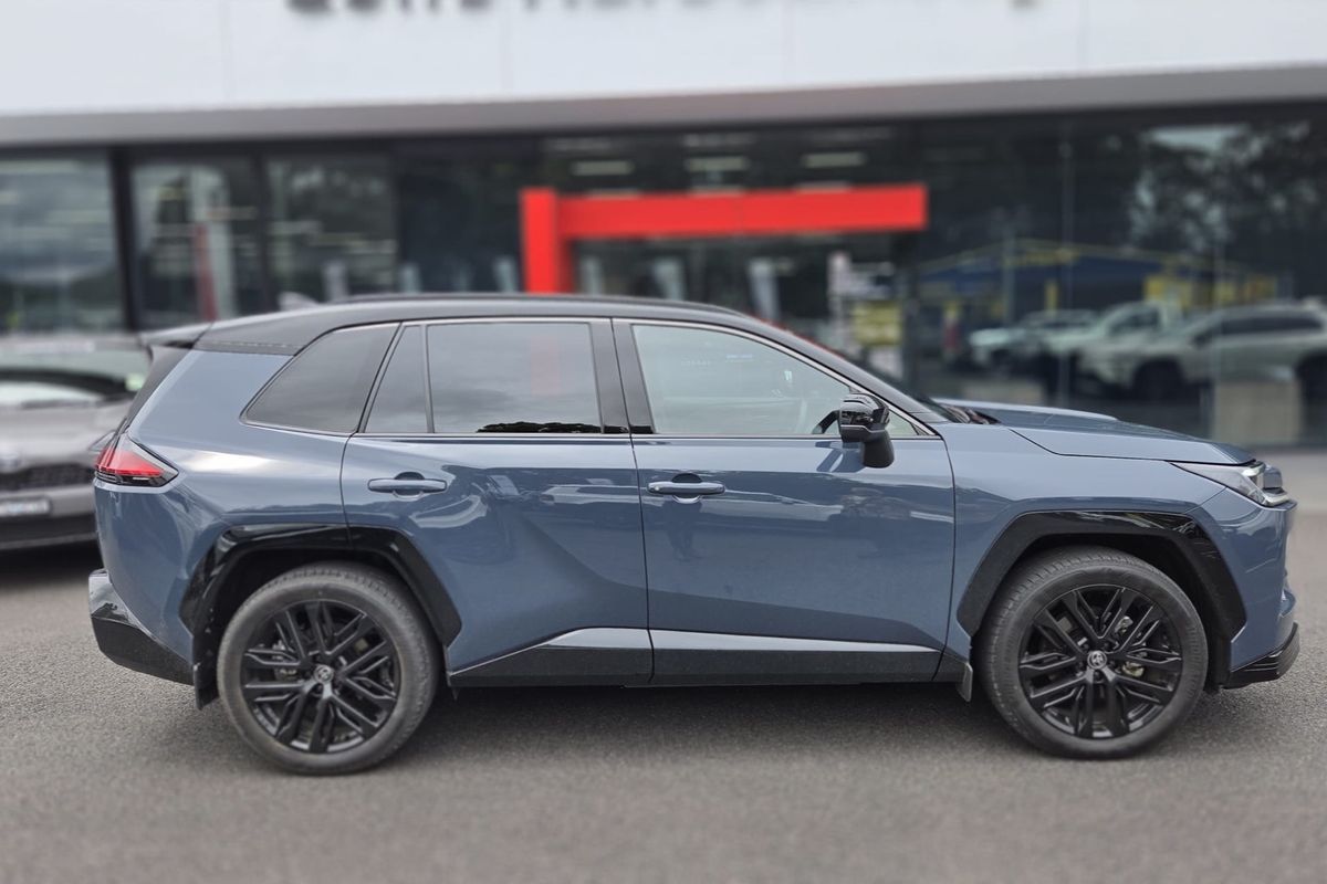 2026 Toyota RAV4 XSE AXAP64R