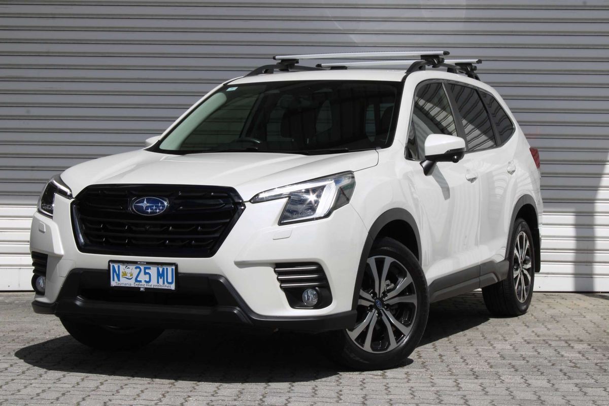 2023 Subaru Forester 2.5i Premium S5
