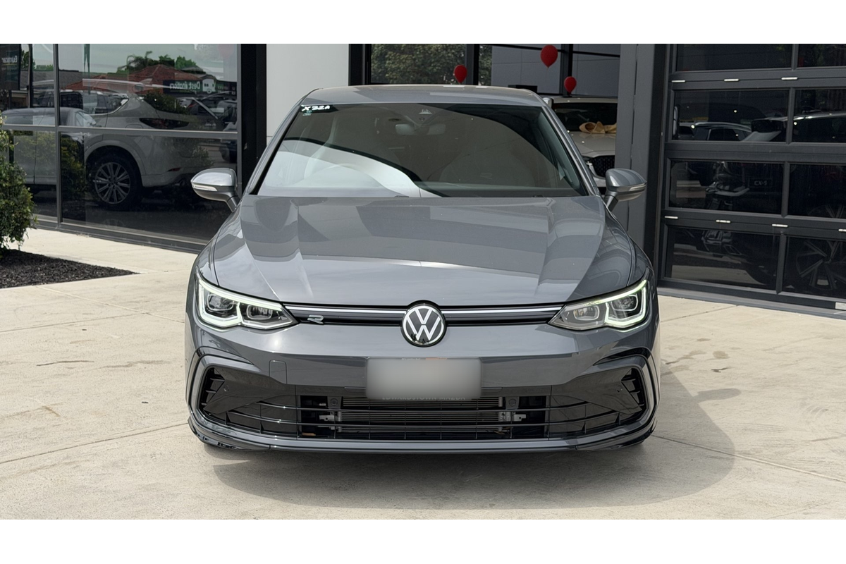 2022 Volkswagen Golf 110TSI R-Line 8