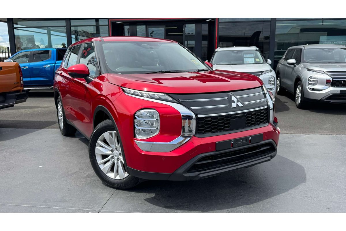 2025 Mitsubishi Outlander ES ZM