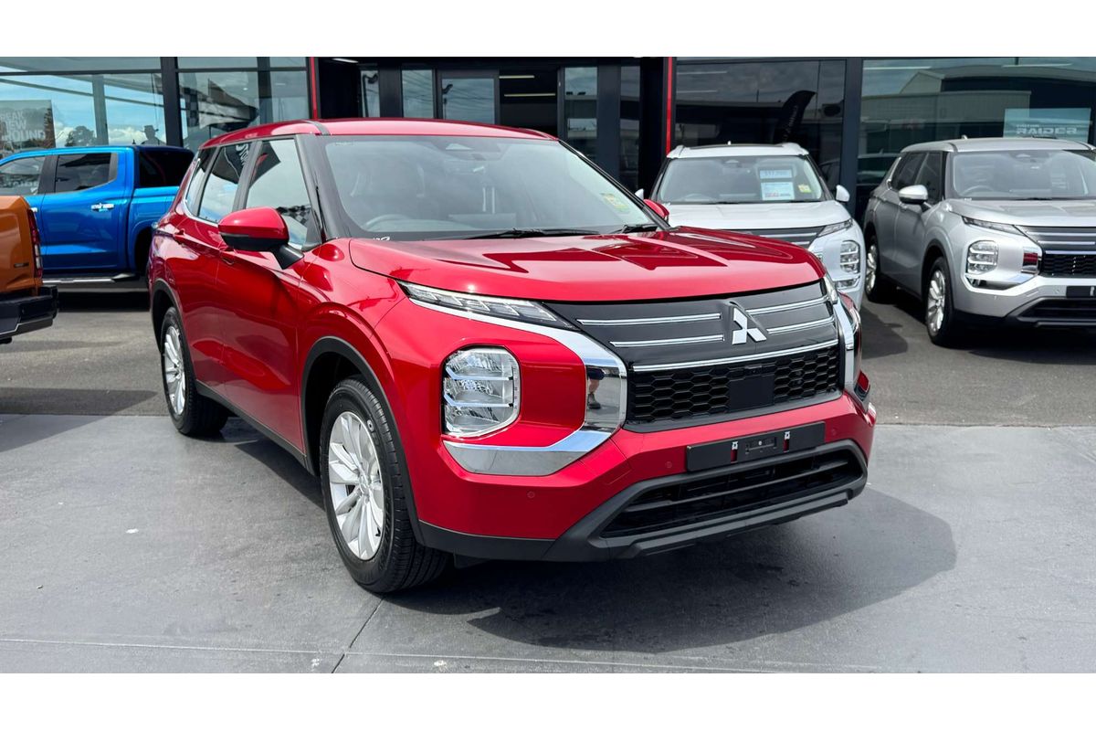 2025 Mitsubishi Outlander ES ZM