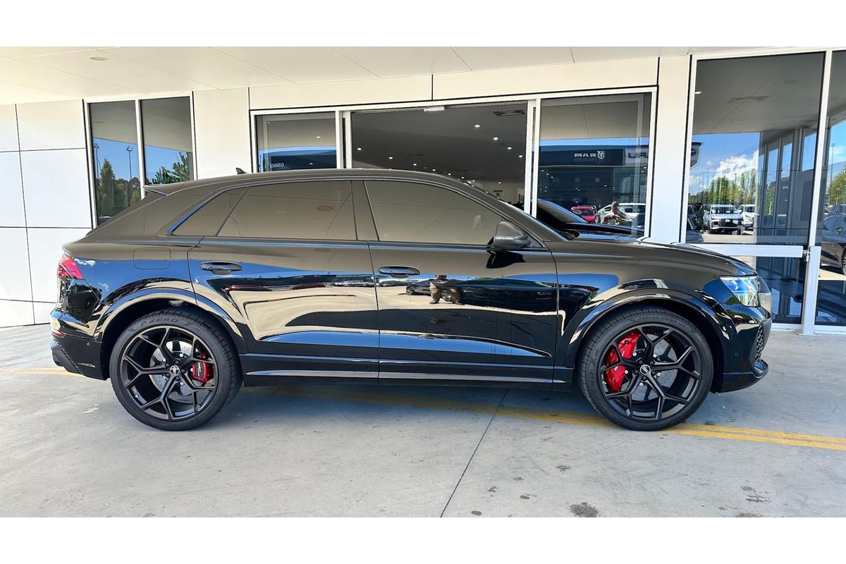 2026 Audi RS Q8 TFSI performance F1
