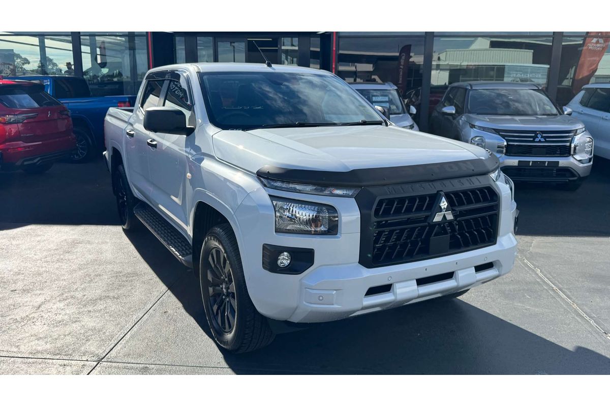2025 Mitsubishi Triton GLX-R MV 4X4
