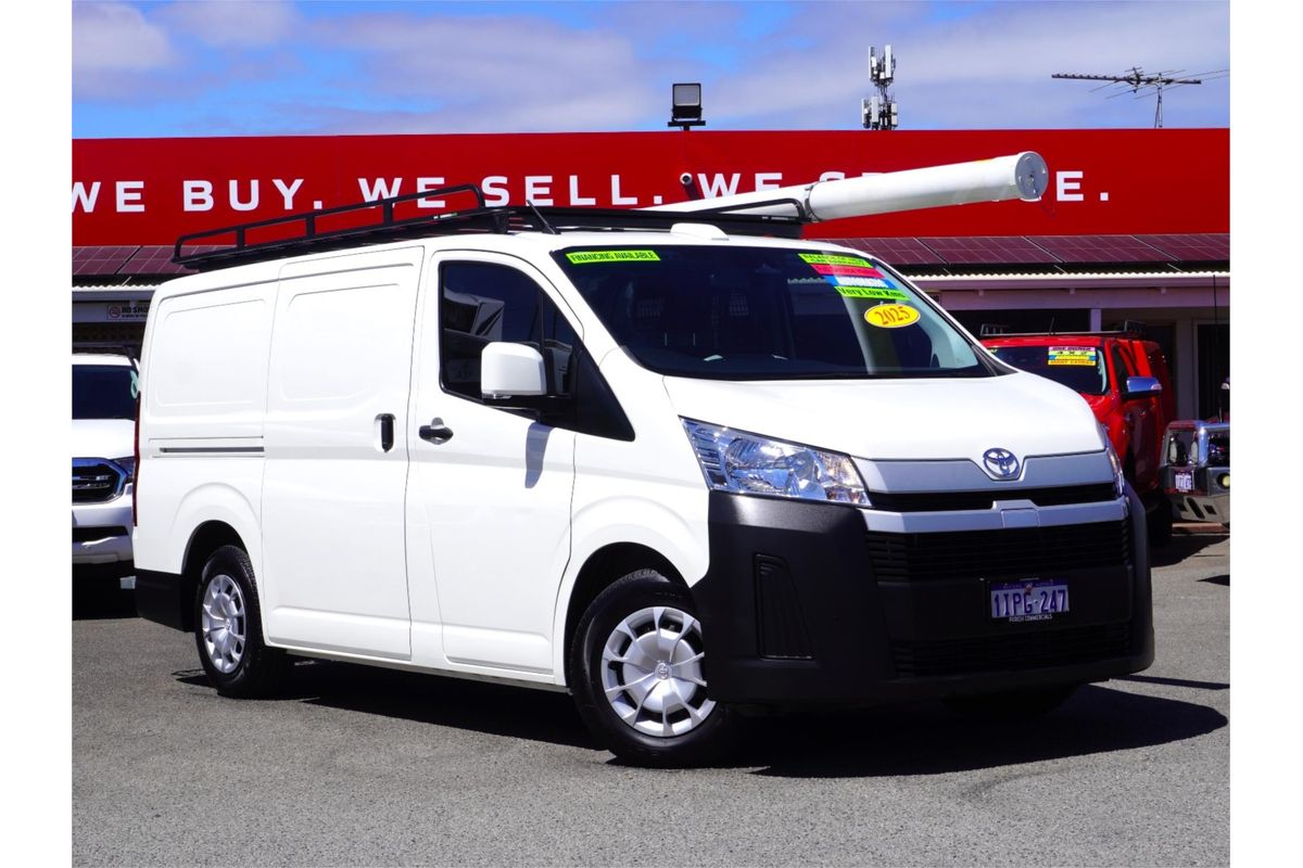 2025 Toyota Hiace GDH300R LWB
