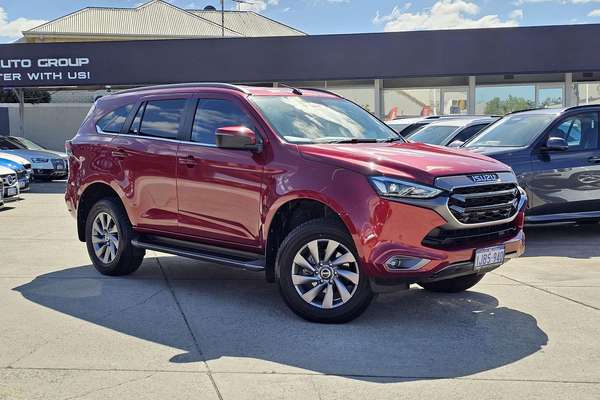2022 Isuzu MU-X LS-U