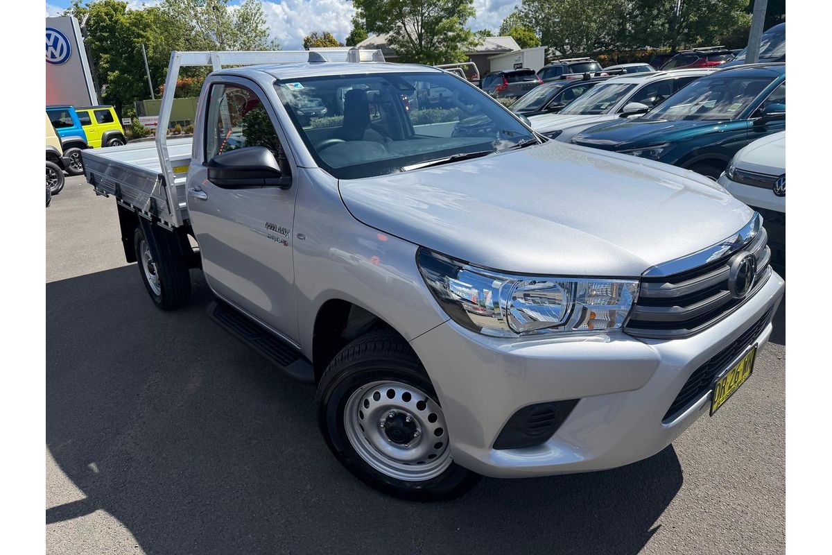 2025 Toyota Hilux SR GUN126R 4X4