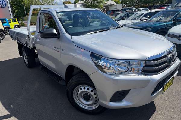 2025 Toyota Hilux SR GUN126R 4X4