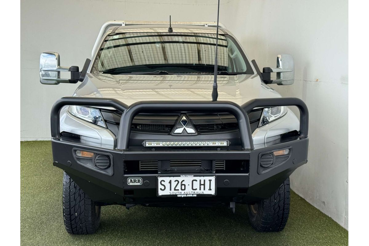 2020 Mitsubishi Triton GLX ADAS MR 4X4 image 4