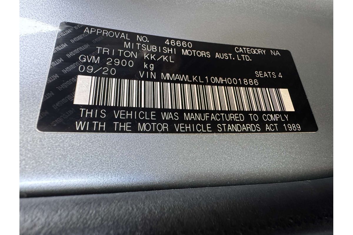 2020 Mitsubishi Triton GLX ADAS MR 4X4 image 6