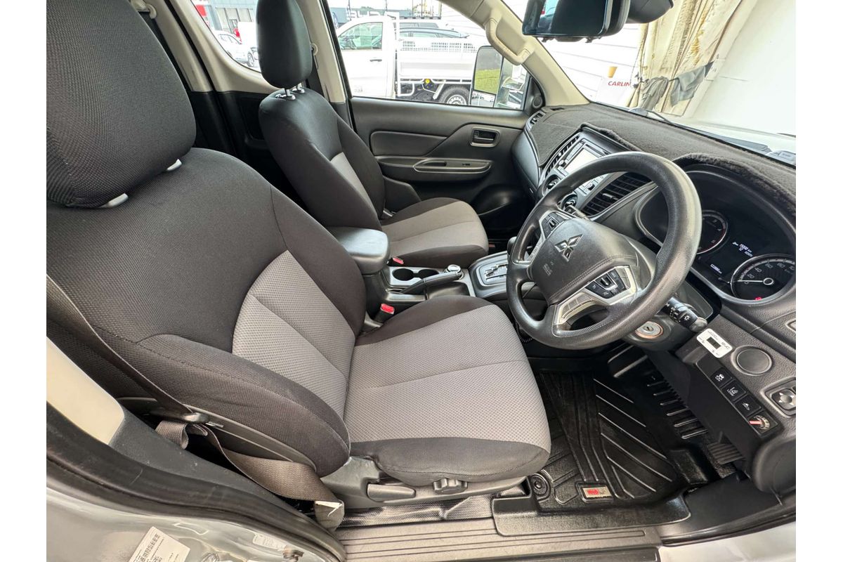 2020 Mitsubishi Triton GLX ADAS MR 4X4 image 10
