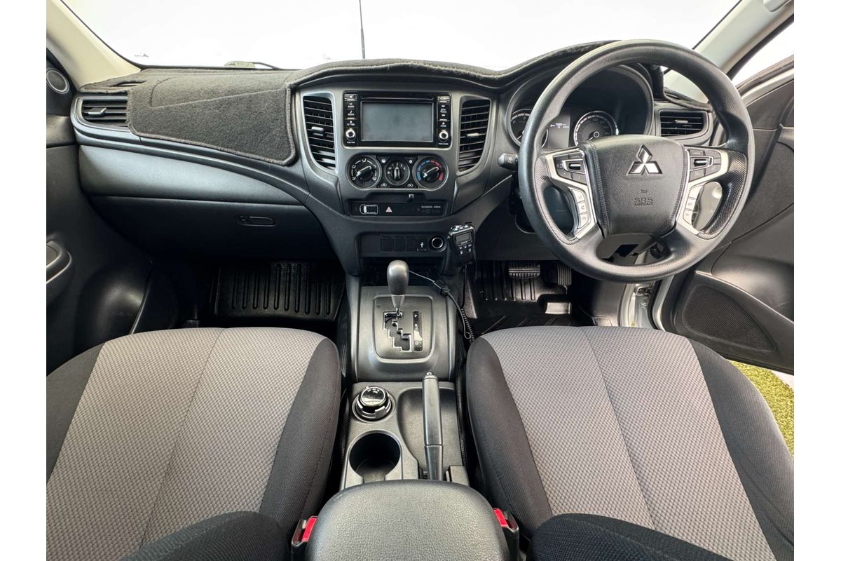 2020 Mitsubishi Triton GLX ADAS MR 4X4 image 12