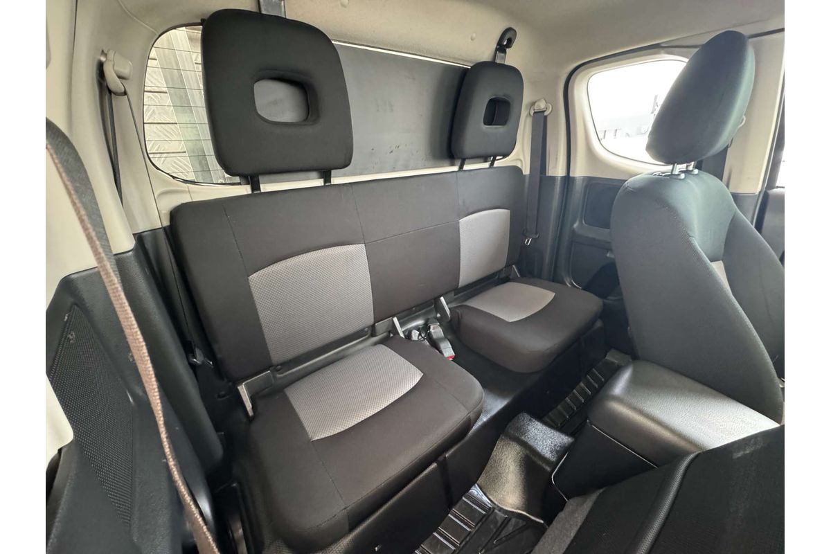 2020 Mitsubishi Triton GLX ADAS MR 4X4 image 13