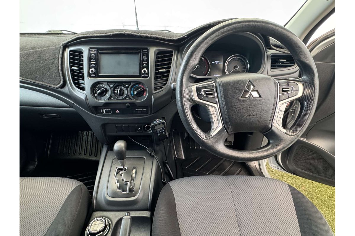 2020 Mitsubishi Triton GLX ADAS MR 4X4 image 15