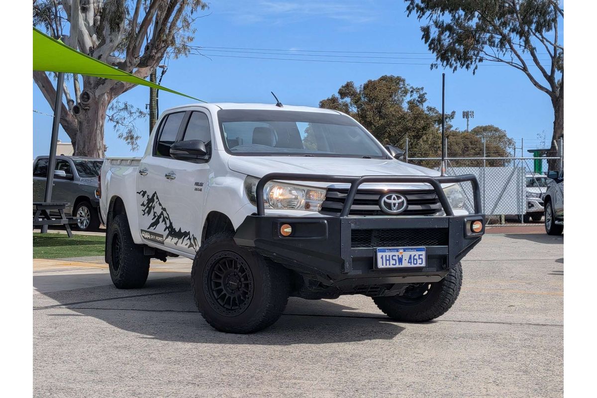 2017 Toyota Hilux SR GUN126R 4X4