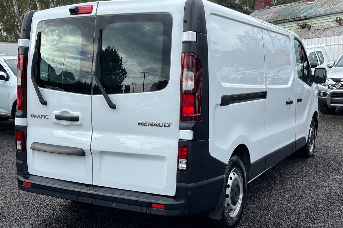 2023 Renault Trafic Pro X82 SWB Low Roof