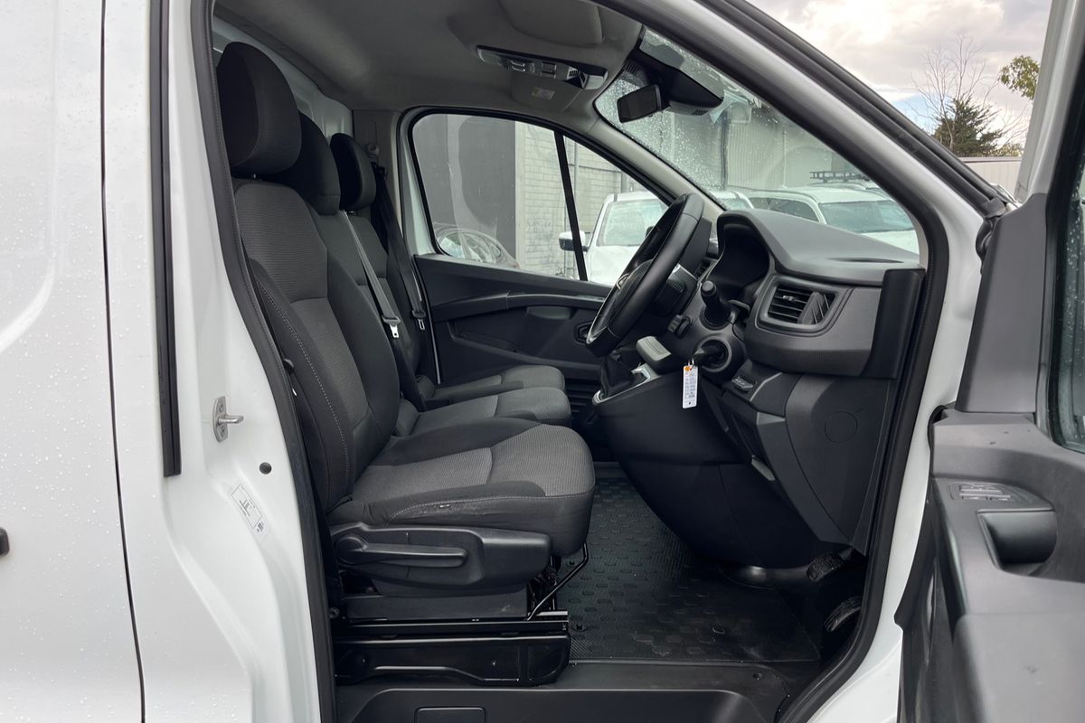 2023 Renault Trafic Pro X82 SWB Low Roof